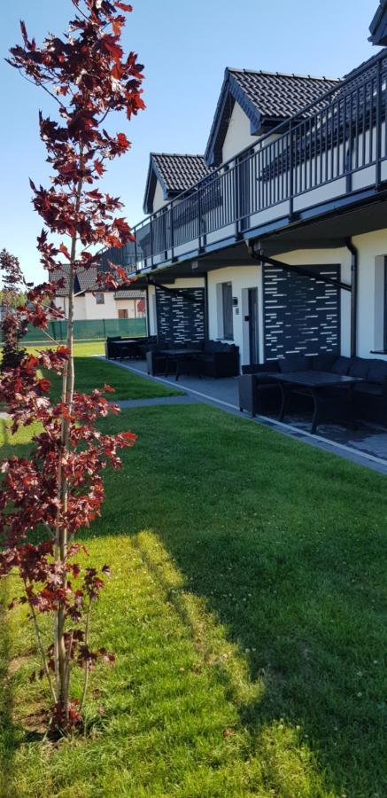 Apartamenty U Wioli I Marcina Łeba Exteriör bild